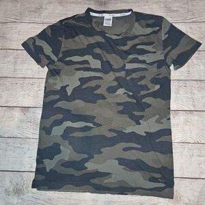 Victoria's secret PINK camo everyday pocket tee shirt
